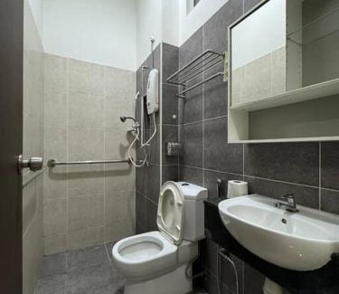 Taman Mount Austin Casa | Austin Home 10 mins to LS Yijia
