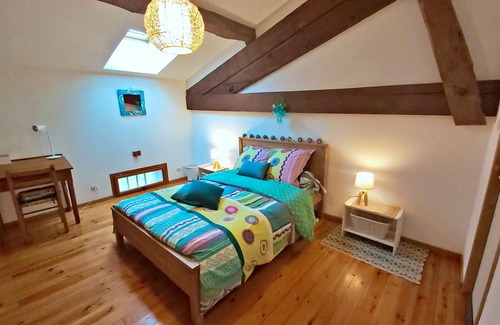 Calmont Cama Y Desayuno | Autan: typical gite for 4 people - 2 bedrooms between Toulouse and Carcassonne
