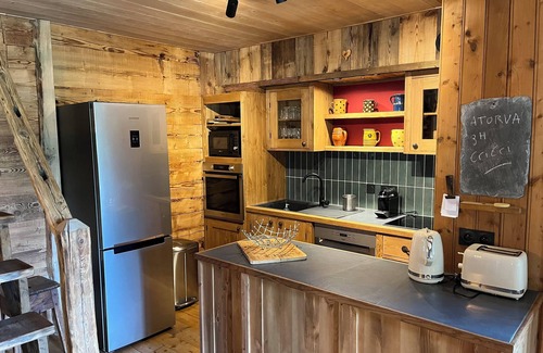 Fontcouverte-la-Toussuire Chalet De Esquí | Authentic chalet sleeps 6, 5 minutes from the slopes at La Toussuire