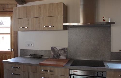Les Brevieres Apartamento | PISO AUTÉNTICO y espaciosa (6 personas) PIE 50M. Domingo / Domingo