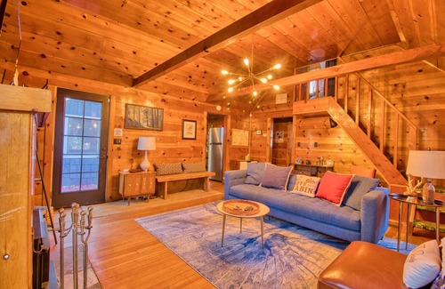 Wrightwood Cabina | Authentic Cabin Experience with modern amenities minutes from Mtn High in SoCal!