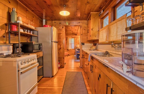 Wrightwood Cabina | Authentic Cabin Experience with modern amenities minutes from Mtn High in SoCal!