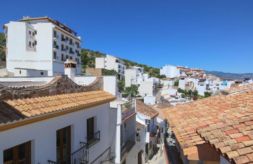 Guaro Casa | Authentic Charming Spanish Casa over 100 years old