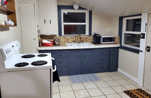 Apple Hill Cabaña | Authentic Cottage In the Heart of Apple Hill & Wine Country