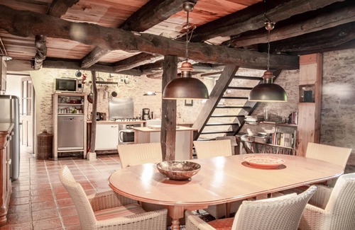 Puy-l'Eveque Casa | Authentic country house with new private pool