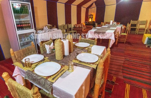 Merzouga Alquiler De RV | Authentic desert experience in Sahara Shooting Stars Camp