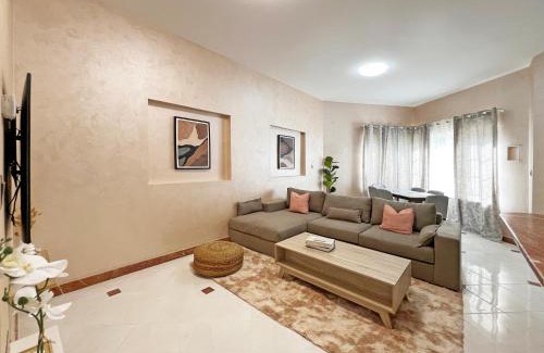 Mirdif Casa | Authentic Emirati Stay