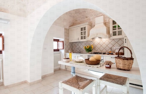 Macchia di Monte Villa | Trulli auténtico con piscina privada