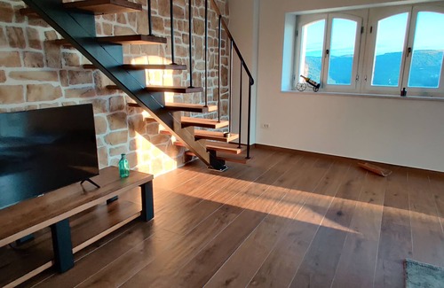 Motovun Villa | Authentic Istrian stone house in heart of Motovun