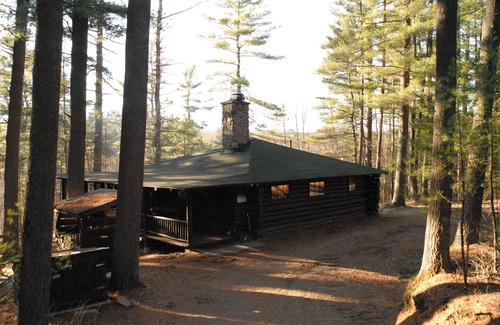 Jay Cabina | Cabina Auténtico Log, Sitio aislada en el río Ausable