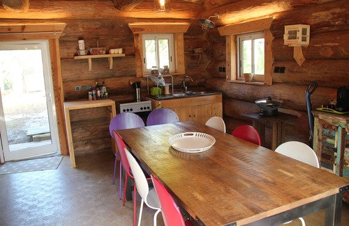 Carcans Plage Chalet De Esquí | Auténtico registro en el corazón del bosque de pinos para 10 personas.