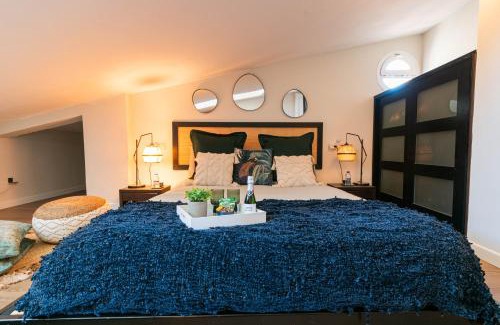 Barrio de La Latina Apartamento | Authentic Madrid Experience -Plaza Mayor 7min walk - Spectacular view - Champagne