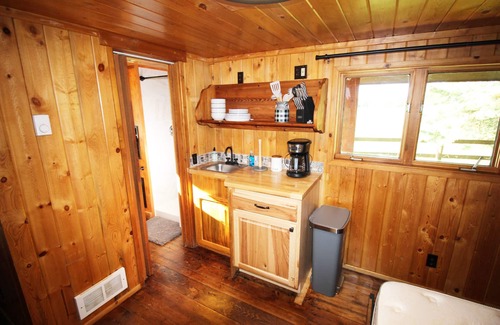Whitefish Cabina | Authentic Montana Cabin in Fantastic Location