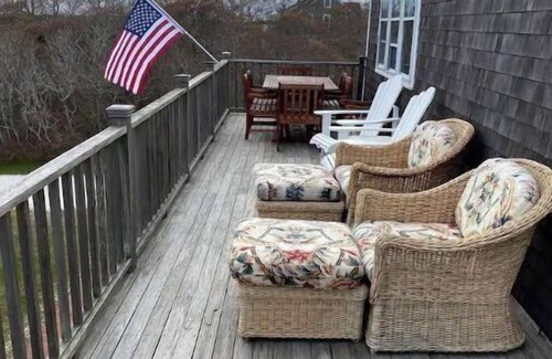 Madequecham Casa | Authentic Nantucket Experience at Sunny Daze!