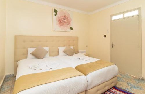District of Sidi Youssef Ben Ali Casa | Authentic Riad Dar HbibtI Jacuzzi & Breakfast