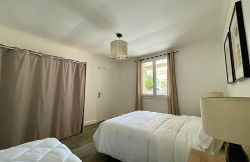 La Roque-sur-Pernes Casa | Authentic stone house in the heart of Provence