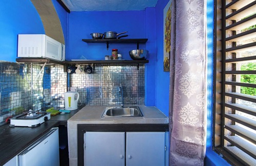 Bois d'Orange Apartamento | Authentic tropical retreat 15 minutes to beach and Mall One bedroom