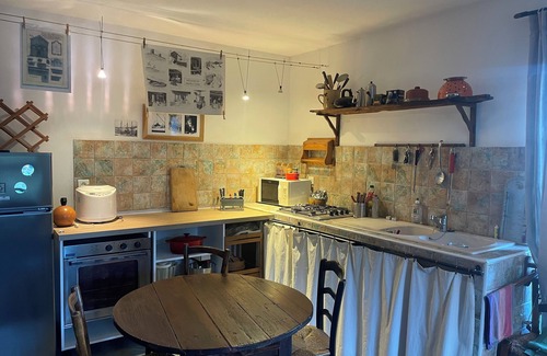 Sorio Casa | Authentic village house - 3 rooms 2 bathrooms 2 kitchens