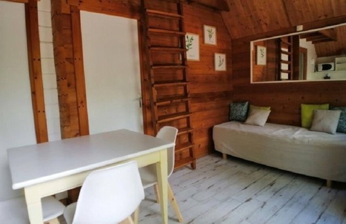 Saint-Cirq-Lapopie Chalet De Esquí | AUTHENTIC WOODEN CHALET IN DUPLEX