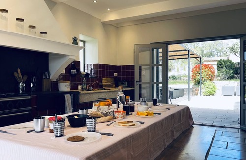 Carces Villa | Authentique Bastide Provençale au Cœur des Vignes D'un Domaine