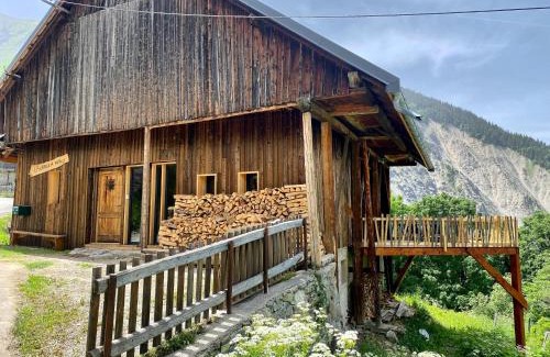 Le Chalmieu Casa | Authentique grange savoyarde
