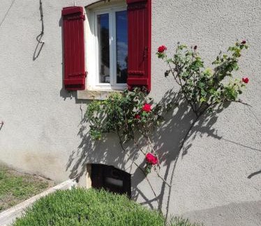 Thenioux Casa | Authentique maison éclusière