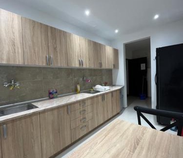 Central Serbia Apartamento | Auto Outlet Rooms