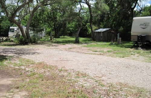 Cedar Lane Casa | Automated RV Space check in at Alexsandrarvpark.com - Full Hook Up Spaces Only