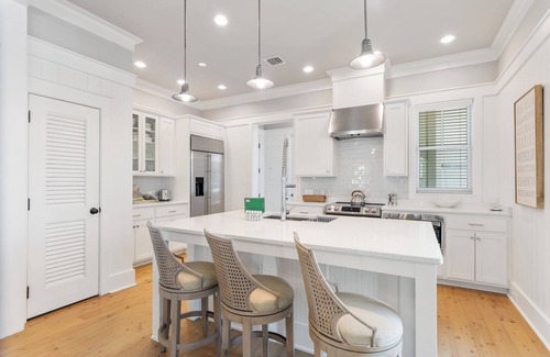 Forest District Casa | Autumn Availability! Watercolor Crossings District! Low-Speed Vehicle! Amenities! 4 Adult Bikes!