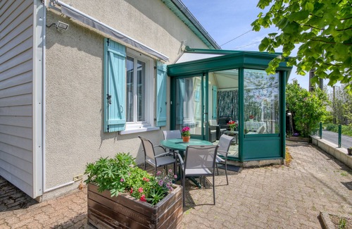 La Tour-dʼAuvergne Apartamento | Auvergne renovado casa con 2 appts independientes nueva condición