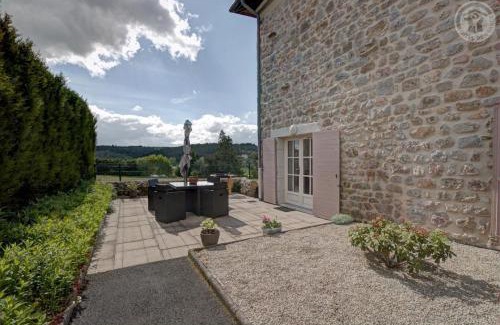 Usson-en-Forez Casa | Aux 3 provinces