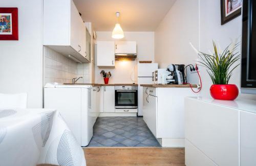 Rouen City Centre Apartamento | Aux Jardins de l'Hôtel de ville - Appartement Hypercentre avec Parking Privé