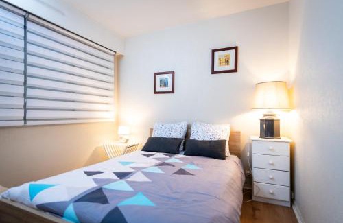Rouen City Centre Apartamento | Aux Jardins de l'Hôtel de ville - Appartement Hypercentre avec Parking Privé