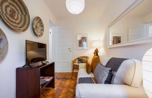 Sao Joao de Deus Apartamento | Av. Madrid - 4º Direito · Spacious Tailor Made Flat in Areeiro