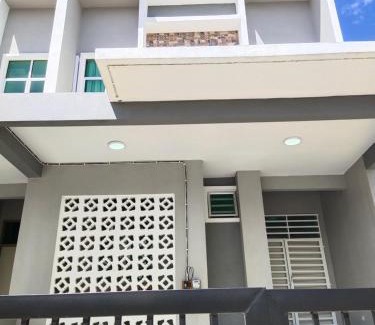 Kampung Seberang Takir Casa | AVA Homestay Kuala Terengganu Pantai Drawbridge