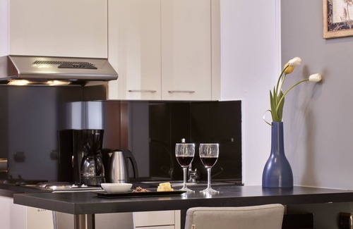 Plaka Apartamento | AVA Hotel & Suites