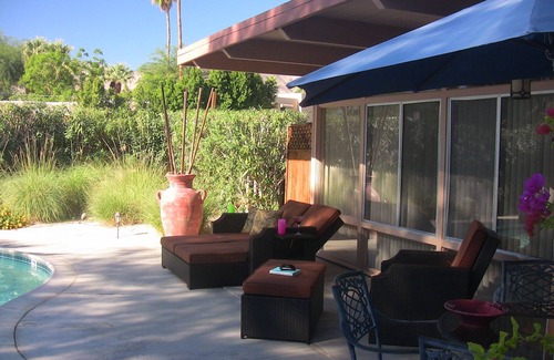 Palm Desert Villa | ESPECIAL DE MAYO- Desde $ 1995 ---- Villa Grande 1BD-2BA- ¡Piscina de agua salada!