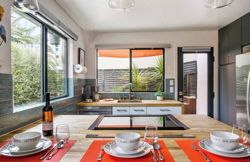 Mission Hills Apartamento | Available Again-Private Garden-Close To All