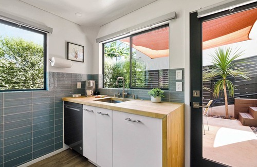 Mission Hills Apartamento | Available Again-Private Garden-Close To All