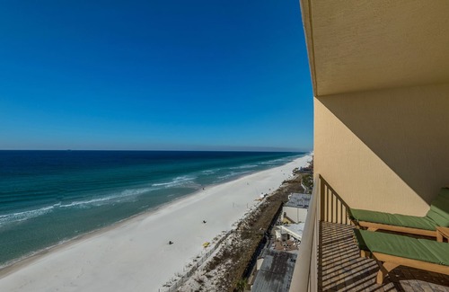 Thomas Drive Condominio | Limpio, cómodo y en la playa