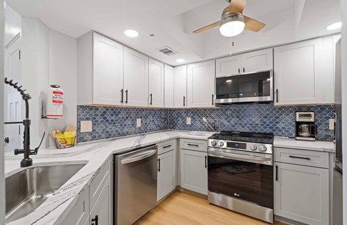 Palm Island Villa | Ping Pong Table and Personal Sauna!! Gulf View Villa B3622A+
