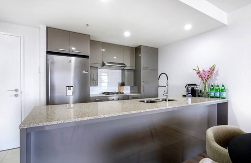 Sorrento Condominio | Avalon - 2 Bed Condo Pool, Spa, Steam, Gym, Cinema