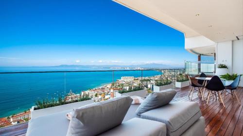 Amapas Casa | Avalon - 901 Luxurious & Best View 3 BR Amapas