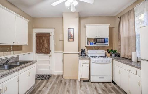 Evergreen Casa | Avalon Nest Downstairs