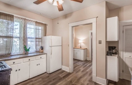 Evergreen Apartamento | Avalon Nest Upstairs