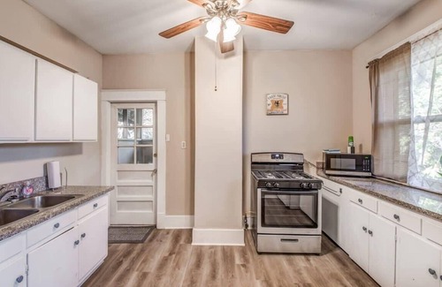 Evergreen Apartamento | Avalon Nest Upstairs
