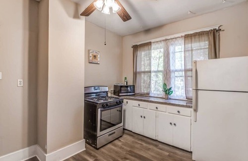 Evergreen Apartamento | Avalon Nest Upstairs