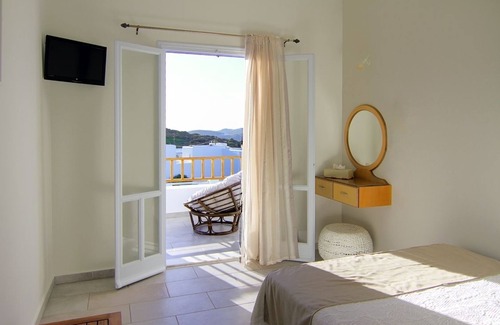 Ios Hotel | Avanti Hotel