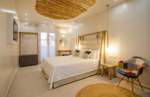 Ios Hotel | Avanti Hotel