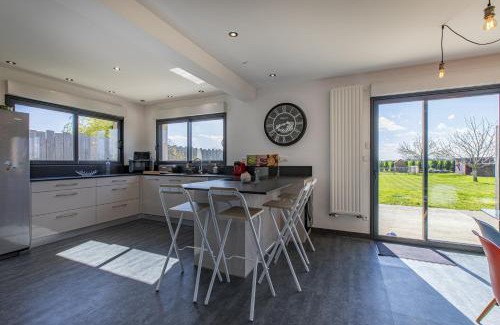 Avaray Apartamento | Avar'days - maison moderne et calme, 4 chambres et 8 personnes